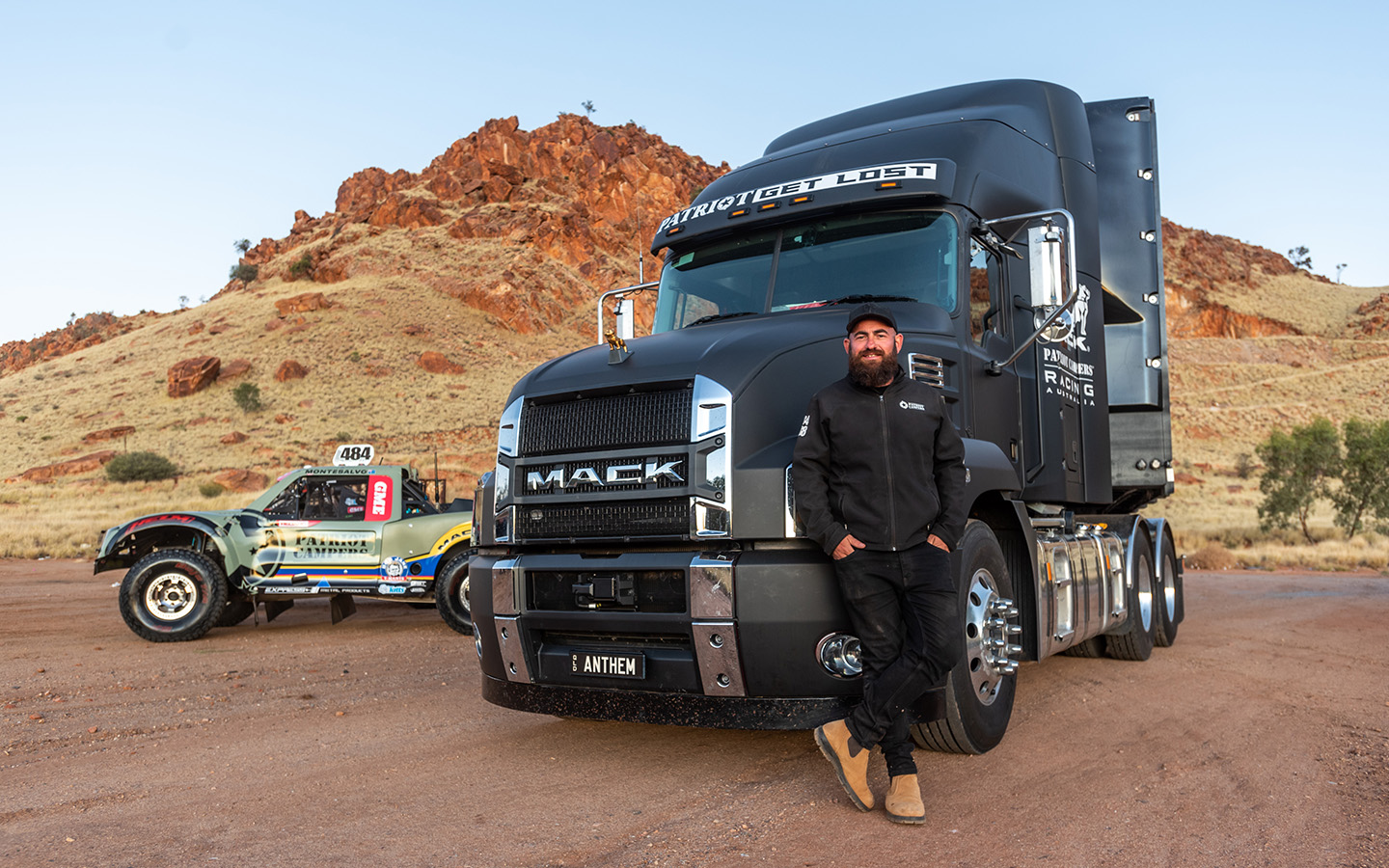 Web_Mack Truck 1